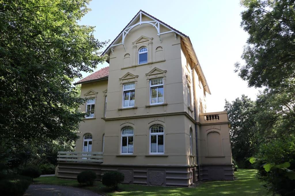 Emily'S Deichbude In Einer Historischen Villa In Dornumersiel ภายนอก รูปภาพ