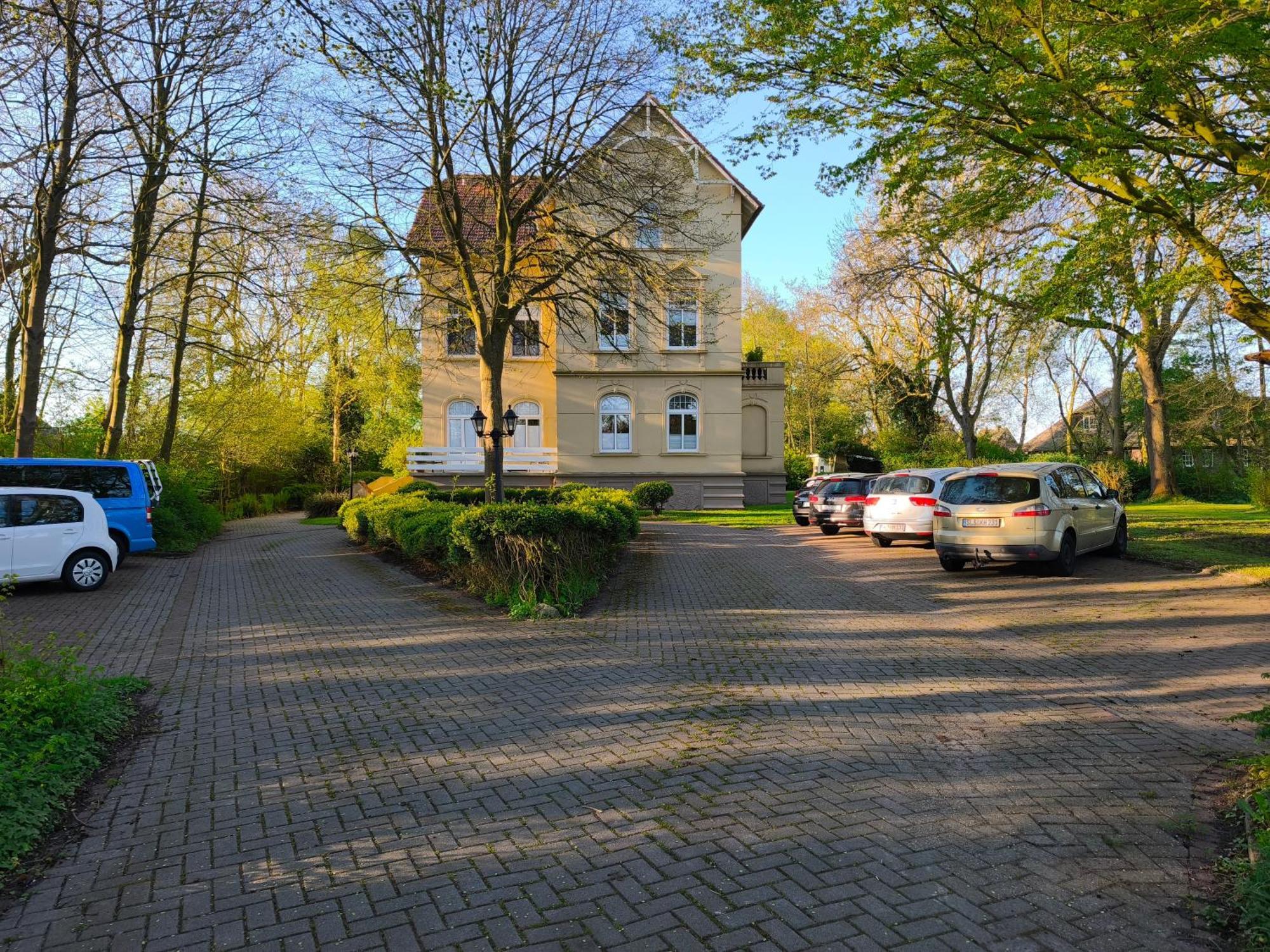 Emily'S Deichbude In Einer Historischen Villa In Dornumersiel ภายนอก รูปภาพ